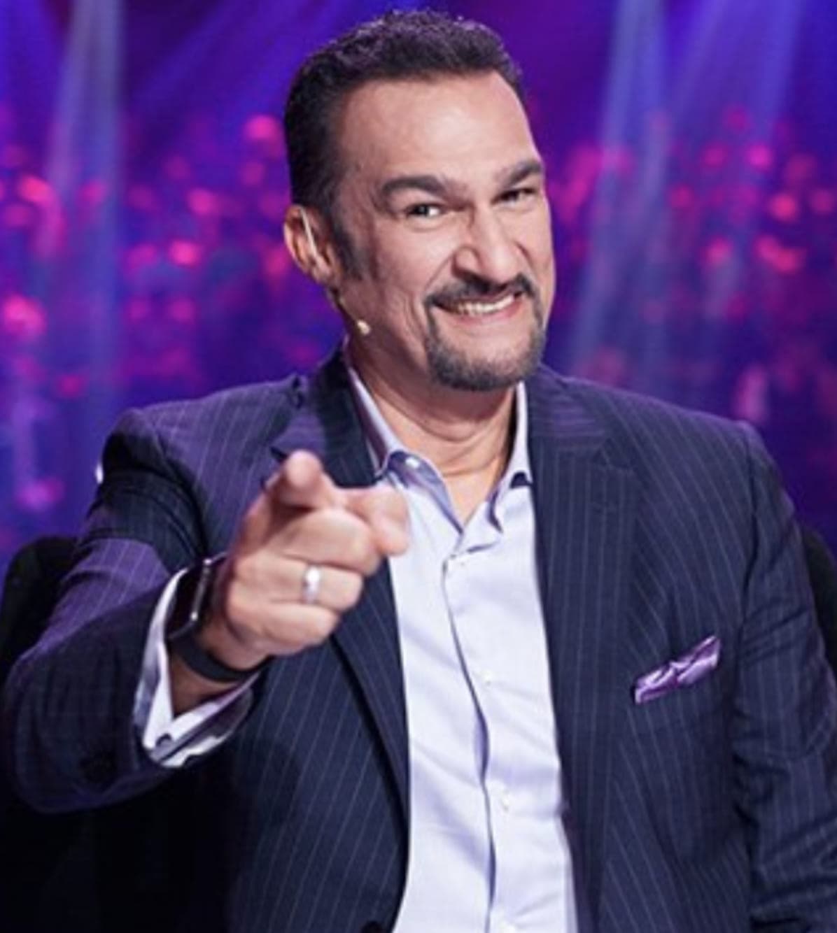 Retrato de Kike Santander, productor ganador de múltiples Grammy